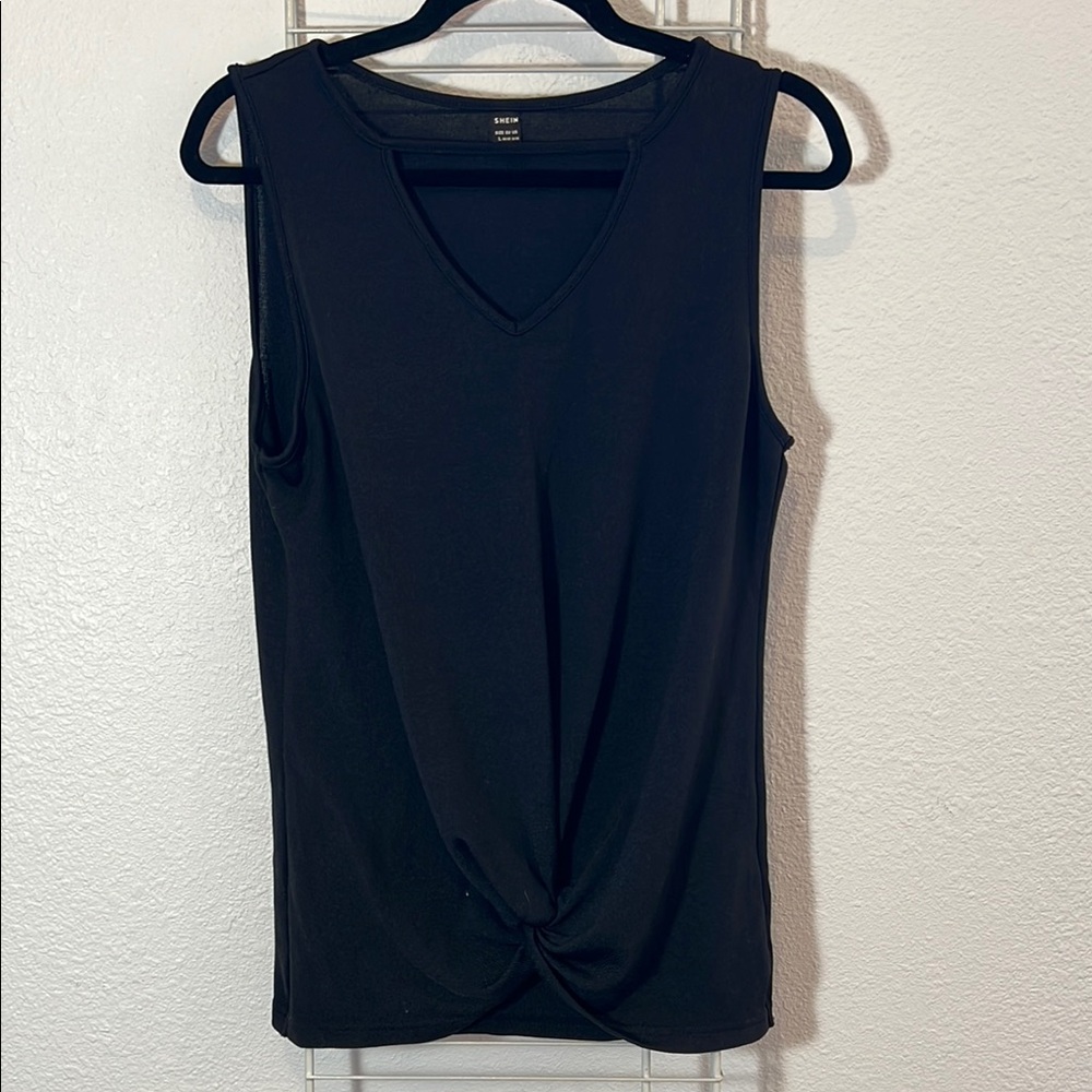 SHEIN Black Sleeveless Tie Front Tank Top